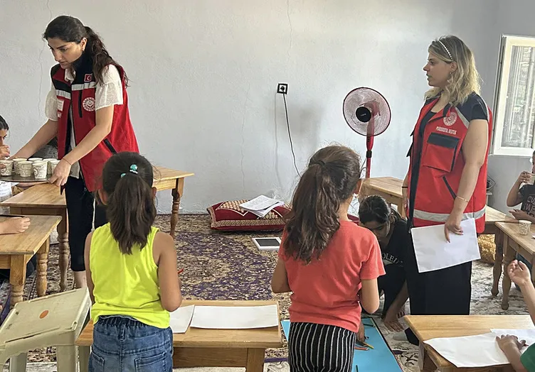 Diyarbakır’da ilk ders hüzün! Narin okuluna gidemedi, arkadaşları ilk derse buruk başladı