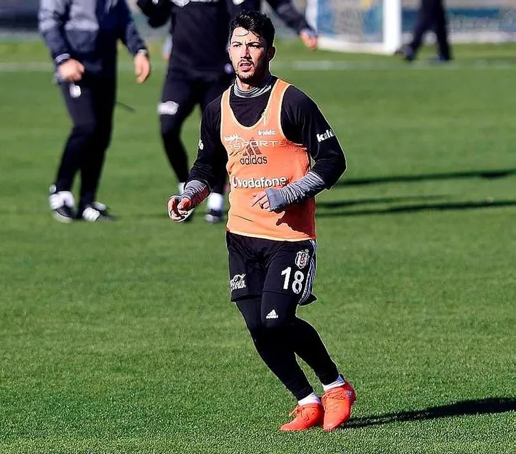 Tolgay Arslan: Beşiktaş’tan ayrılmıyorum