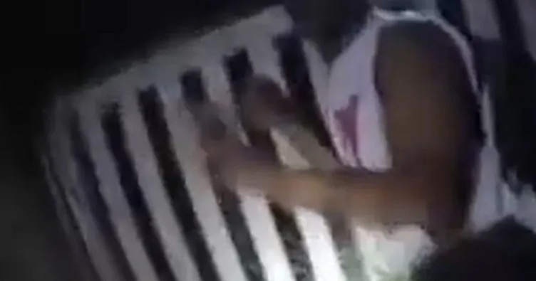 ABD'de polis memuru teslim olan siyahi şüpheliyi köpeğe ısırttı