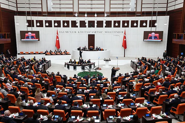 son-dakika-fon-yasasi-komisyonda-kabul-edildi-1792004662544.jpeg