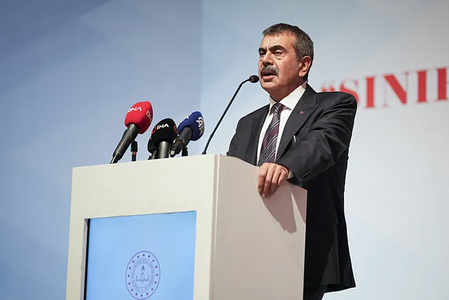 Bakan Tekin SABAH'a açıkladı: Mücadele bitmedi, teyakkuzdayız
