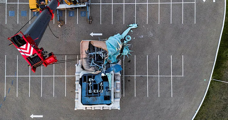 Brezilya’da şiddetli fırtına paniği: Özgürlük Heykeli replikası yıkıldı