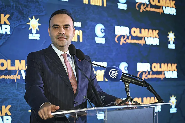 bakan-kacirdan-savunma-sanayi-vurgusu-turkiye-kendi-gobegini-kendisi-kesti-1773780555534.jpg Bakan Kacır'dan savunma sanayi vurgusu: