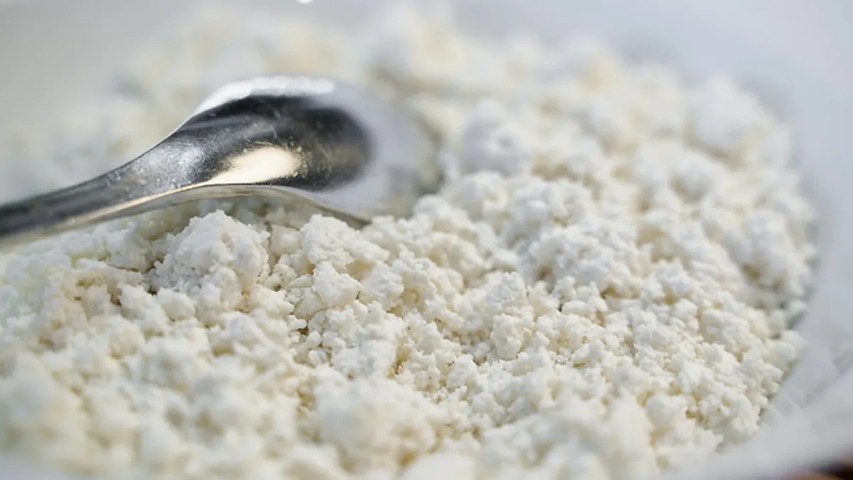 Evde lor peyniri nasıl yapılır? Asla kesilmeyen ve tam ölçülü en kolay tarif!