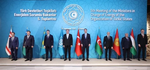 bakan-bayraktar-orta-asyadan-turkiyeye-gaz-akisi-icin-somut-adim-1765360139862.jpg