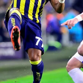 Fenerbahçe zirveye bir adım daha yaklaştı