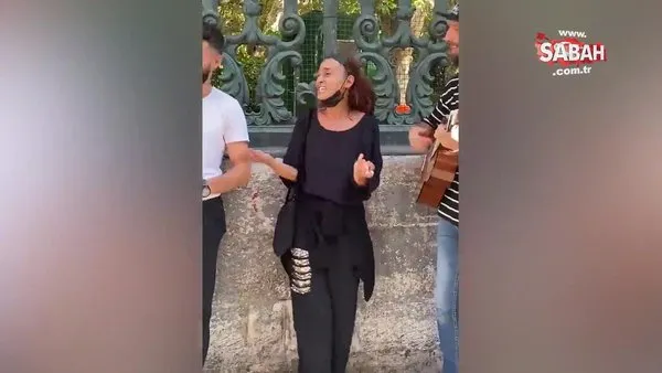 Yıldız Tilbe Taksim'de sokak müzisyenleriyle birlikte şarkı söyledi! İşte o muhteşem performans | Video