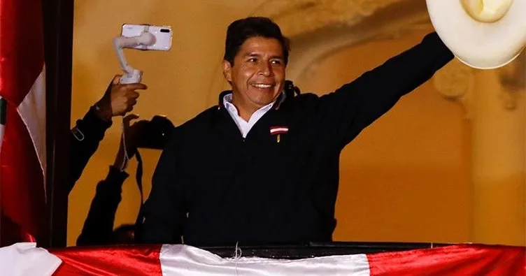 Peru’da devlet başkanlığı seçimini solcu aday Pedro Castillo kazandı