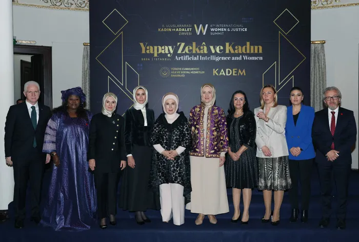 emine-erdogan-6-uluslararasi-kadin-ve-adalet-zirvesinin-resepsiyonuna-katildi-1731139495598.jpg