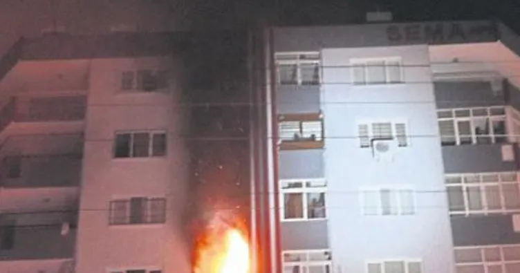Apartmanda çıkan yangın korkuttu