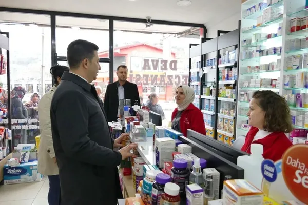 altun-esnaf-ziyareti-ve-vatandaslar-bir-arada-1708675295201.jpg