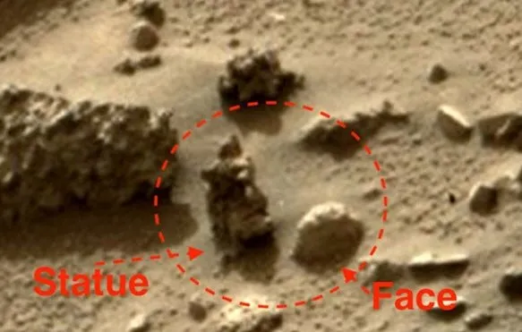 Mars'taki esrarengiz objeler kafaları karıştırdı!
