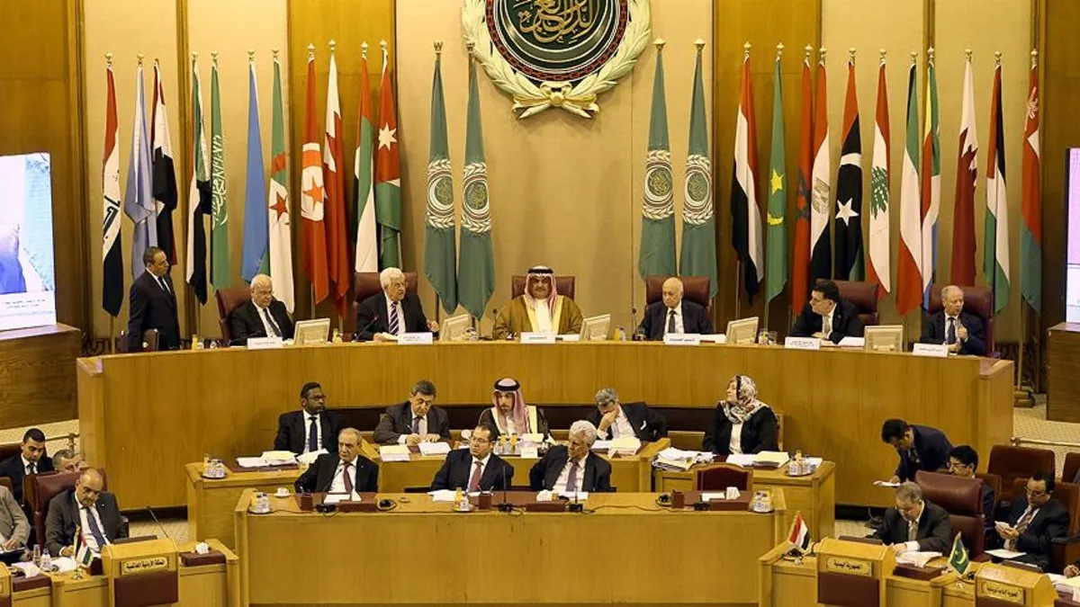 Arap Birliği, pazar günü yapılması planlanan ‘Suriye’ toplantısını erteledi Arap Birliği, pazar günü yapılması planlanan ‘Suriye’ toplantısını erteledi