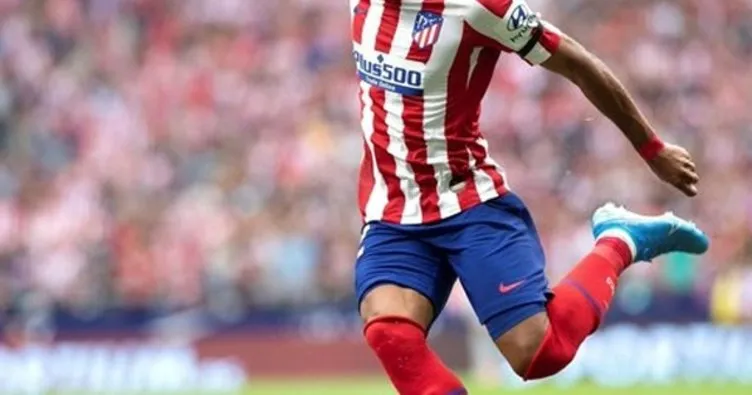 Atletico Madrid’de Renan Lodi’nin corona virüsü testi pozitif çıktı