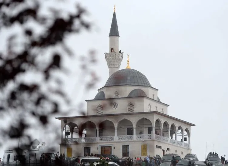 Kıble Dağı Camisi açıldı