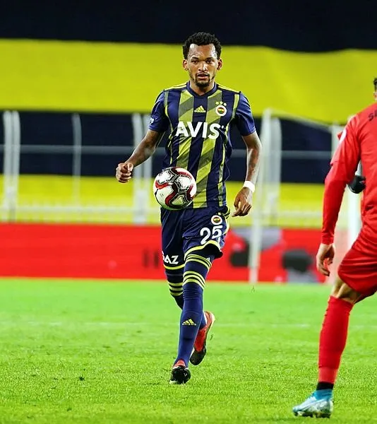 Son dakika transfer haberi: Fenerbahçe golcü transferini bitirdi! İşte ödenecek para