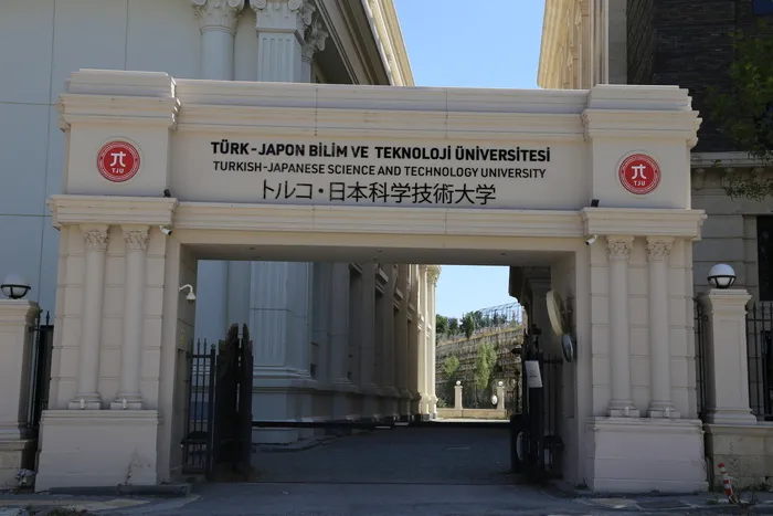 yok-baskani-ozvardan-japon-universitesi-aciklamasi-ilk-yilinda-turkiyenin-en-basarili-ogrencilerinin-tercihi-o-1790238249253.jpg