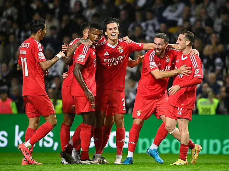 Yine Kerem, yine Kerem! Milli oyuncu Benfica ile bambaşka... | Taraftar ayakta alkışladı