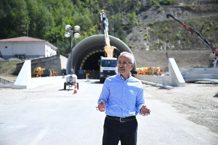 Bolu Dağı Tüneli’nde çalışmalar tamamlanıyor! Bakan Uraloğlu açıkladı: Ulaşım güvenliği maksimum düzeye çıkarıldı
