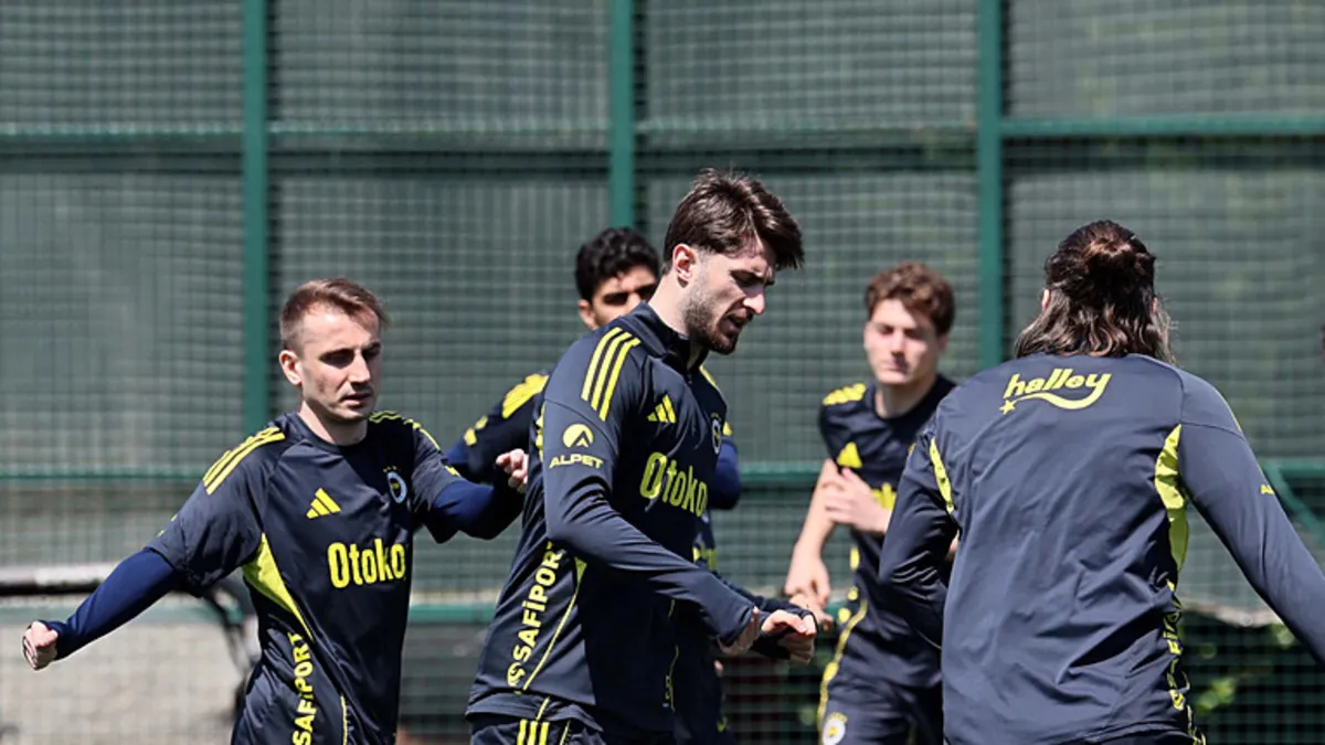 Fenerbahçe, Galatasaray derbisinin hazırlıklarını sürdürdü