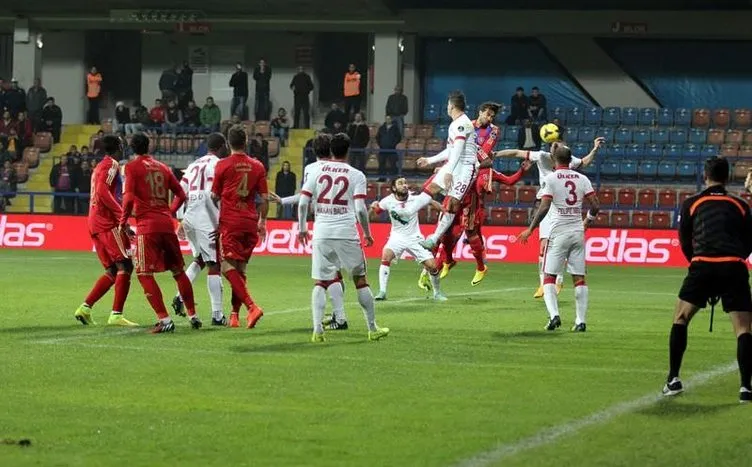 Kardemir Karabükspor -  Galatasaray maçının fotoğrafları