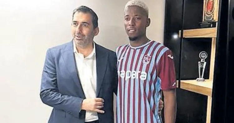 Simon Banza imzayı attı formayı giydi