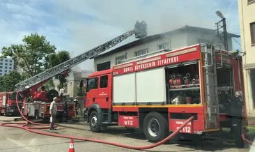 Bursa’da bir iş merkezinde yangın çıktı