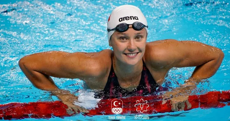 Milli yüzücü Victoria Zeynep Güneş’ten altın madalya!