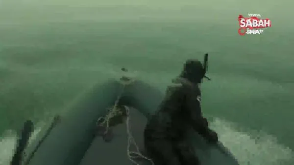 Youtube kanalı için video çekerken denizin ortasında fırtınaya yakalandı | Video