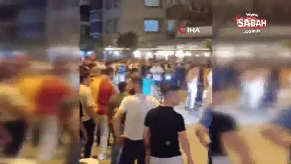 İzmir'de Galatasaray ve Fenerbahçeli taraftarlar birbirine girdi | Video