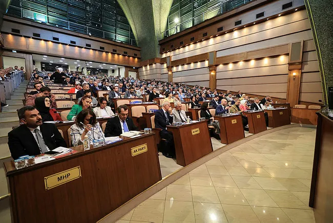 ibbden-isparka-yuzde-35-zam-1-saatlik-ucret-70-tlye-cikti-1718209364908.jpg