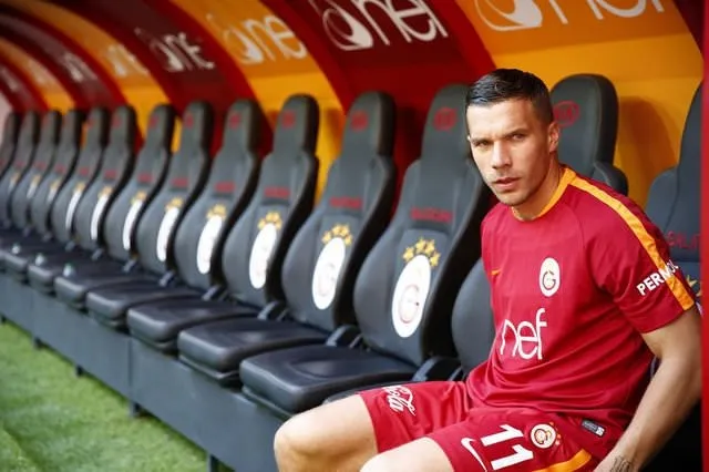 Podolski transferinde son dakika: Gizli pazarlık ortaya çıktı!