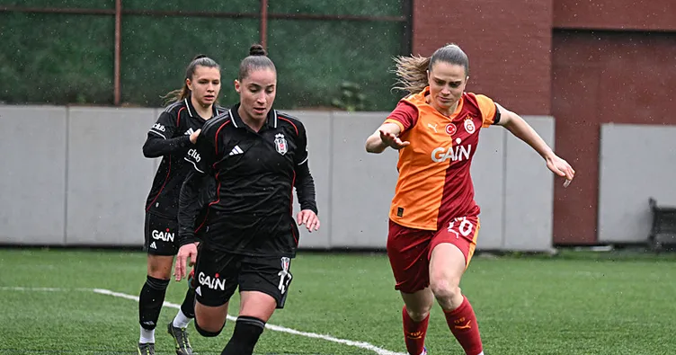 8 gollü Beşiktaş - Galatasaray derbisinde kazanan yok!