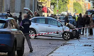 İtalya’da dehşet dolu anlar: Araç kalabalığa daldı: 7 yaralı