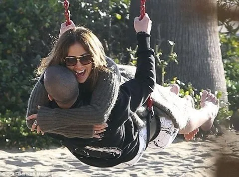 Jennifer Lopez-Casper Smart
