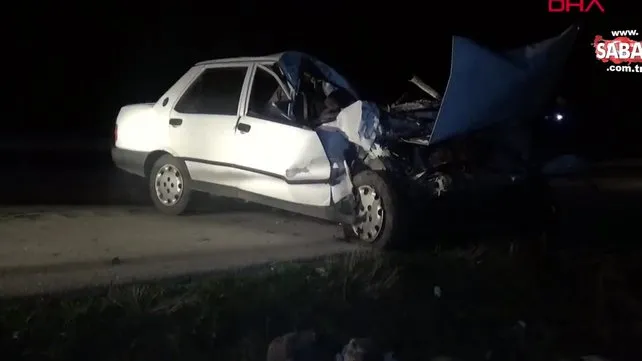 Afyonkarahisar'da kamyona arkadan çarpan otomobilin sürücüsü öldü | Video