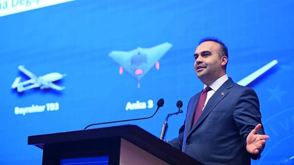 Bakan Kacır: Savunma sanayisi milli teknoloji hamlesinin lokomotif sektörü oldu