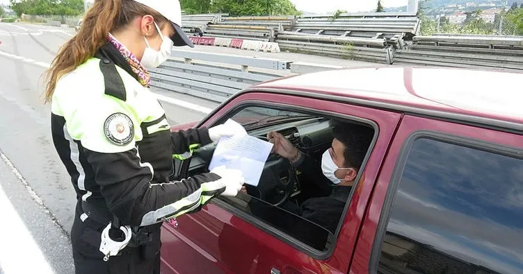 15 temmuz şehitler köprüsü’nde izin belgesi olmayan sürücüye ceza yazdıldı