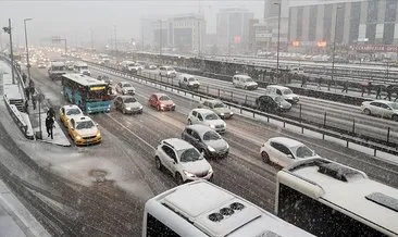 İstanbul’da kar yağışı başladı! İşte trafik yoğunluğunda son durum