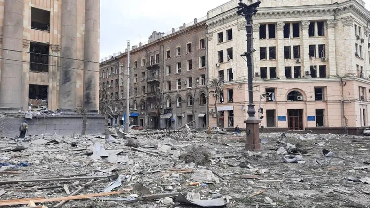 Rusya Ukrayna savaşı SON DAKİKA: Ukrayna Harkov Belediye binası Rusya tarafından havaya uçuruldu!