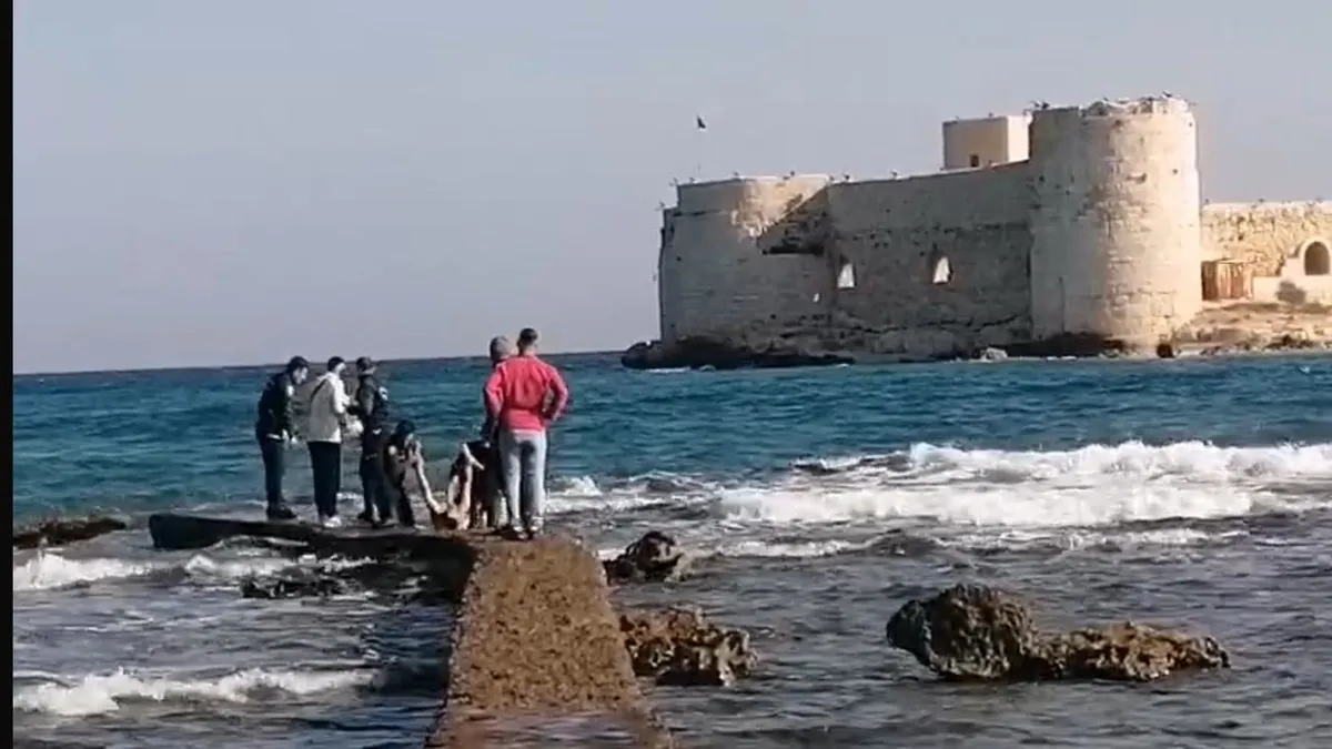 Mersin’de denize giren genç boğularak yaşamını yitirdi Mersin’de denize giren genç boğularak yaşamını yitirdi