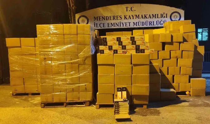 İzmir’de 4 milyon lira değerinde 10 ton kaçak tütün ele geçirildi