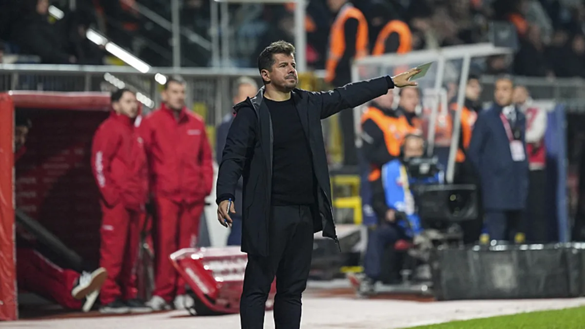 Emre Belözoğlu: Bu maç özelinde beraberlikten üzgün olduğumu söyleyebilirim Emre Belözoğlu: Bu maç özelinde beraberlikten üzgün olduğumu söyleyebilirim