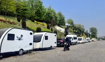 Deprem endişesi yaşayanlar parklarda ve karavanlarda kalmaya devam ediyor #istanbul