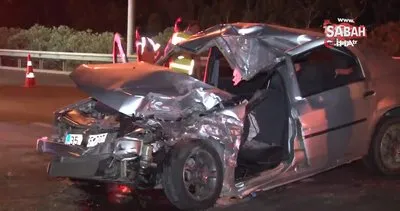 İzmir’de otomobil kamyona çarptı: 1 ölü, 1 yaralı | Video