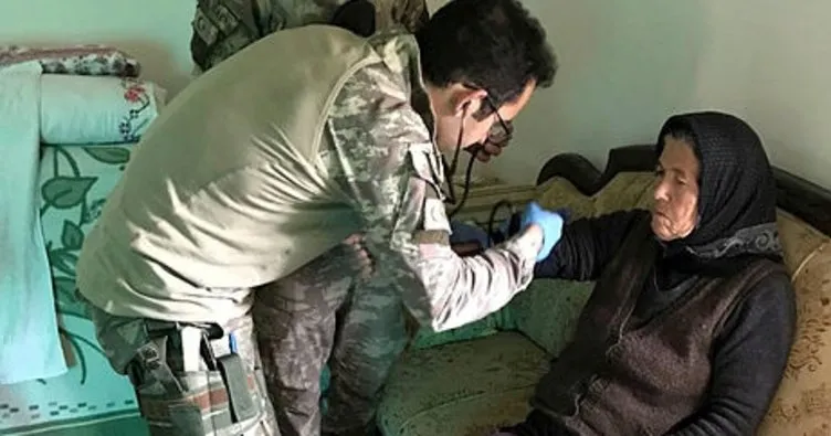 YPG/PKK’nın elinden kurtarılan siviller sağlık taramasından geçirildi