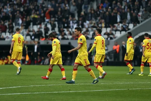 Demba Ba'ya tribünlerden büyük tepki!