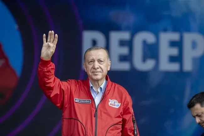 devlet-bahceli-cumhurbaskanimiz-dogru-soylemis-ege-denizini-asmak-cok-kolay-1662307496693.jpg