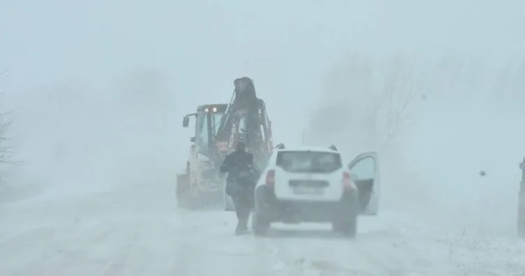 Kar ve tipi nedeniyle 31 kara yolu ulaşıma kapalı