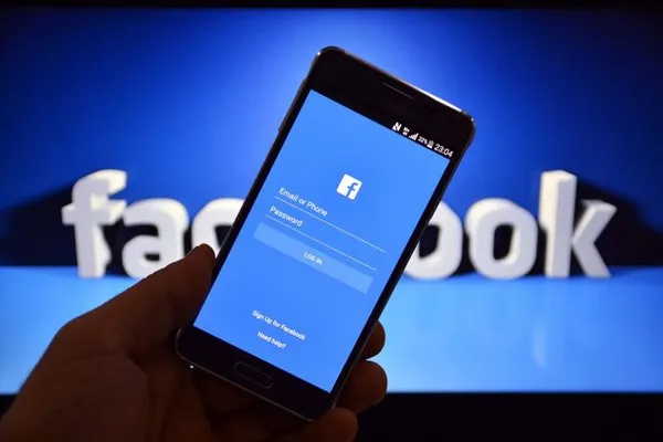 Skandaldan sonra Facebook'a yeni bir özellik geliyor